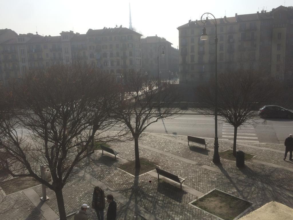 La Terrazza Di Arturo Guest House Turin Bagian luar foto